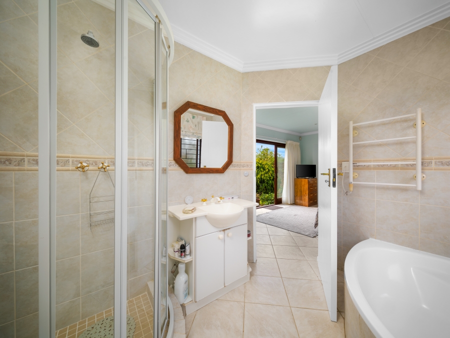 3 Bedroom Property for Sale in The Island Western Cape